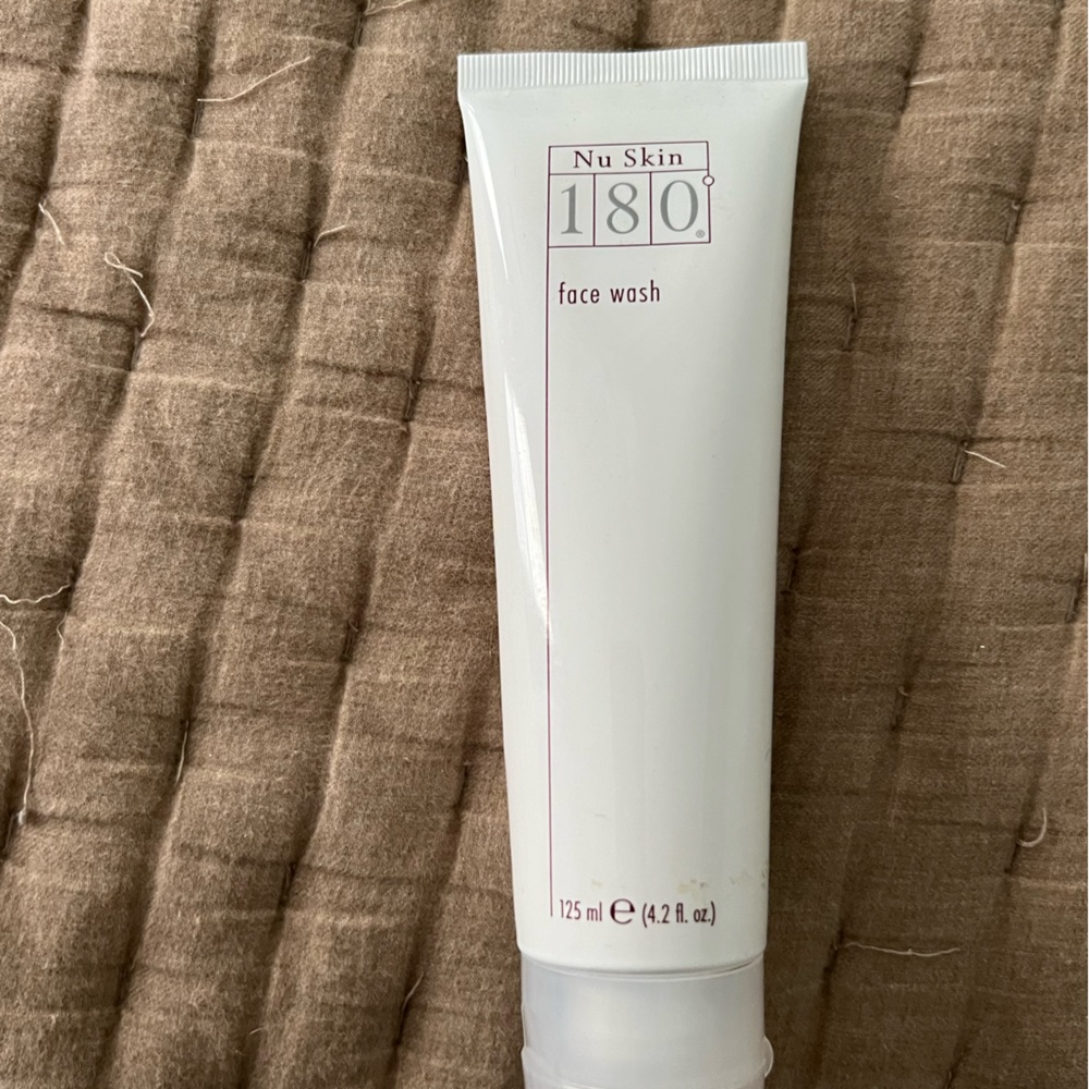 NU skin face wash brand new